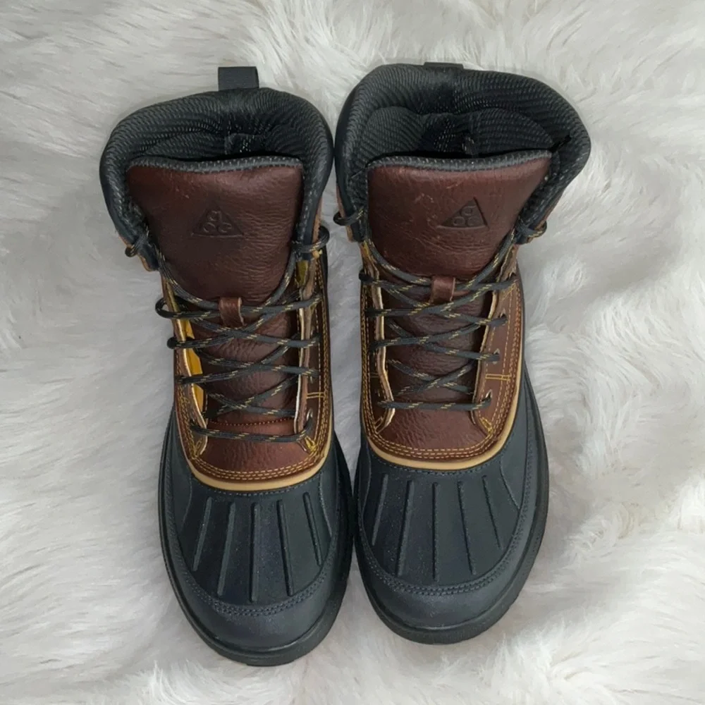 Nike Brown and Black Men’s Rain & Snow Boots